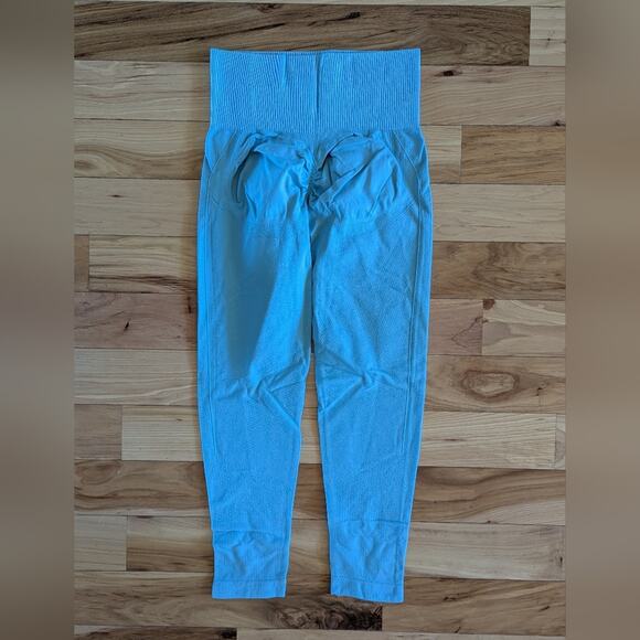 New Halara Seamless Leggings Size Medium - Picture 7 of 10